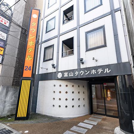 Toyama Town Hotel Bagian luar foto