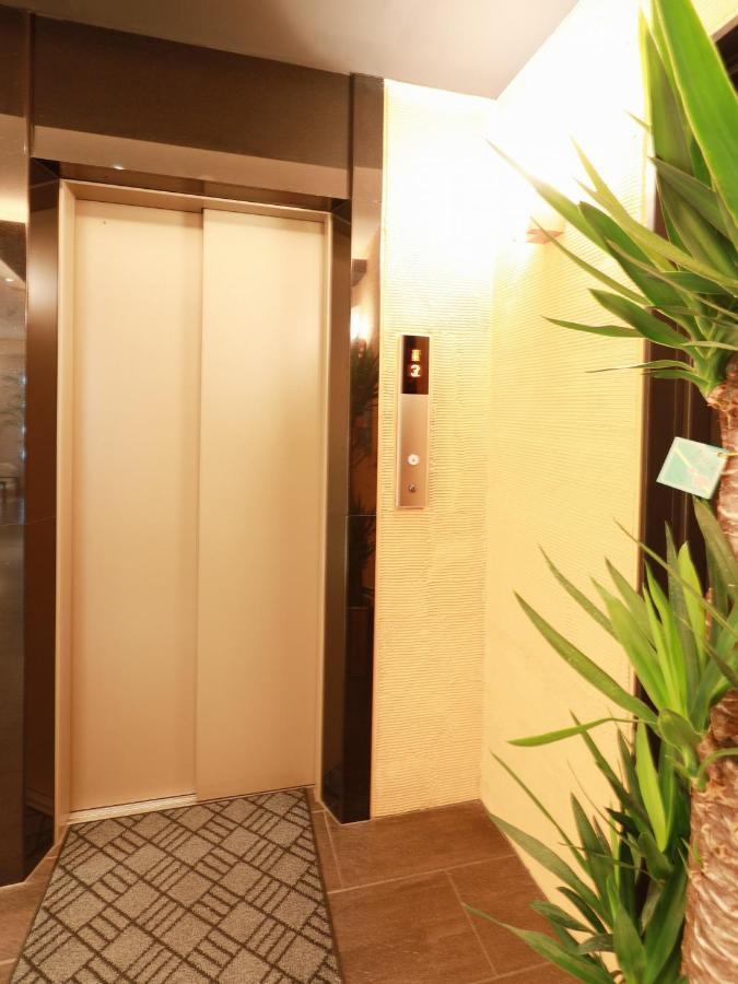 Toyama Town Hotel Bagian luar foto
